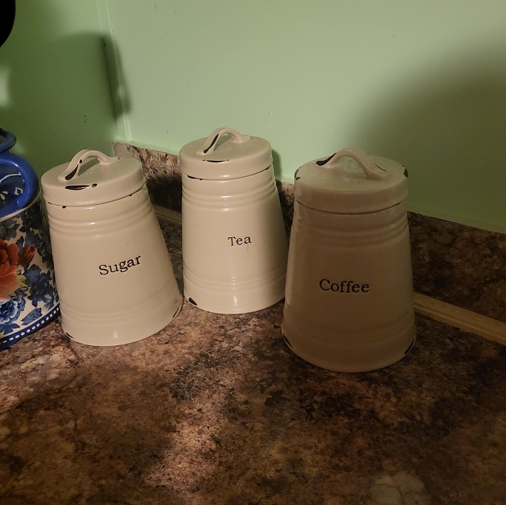 Cannisters